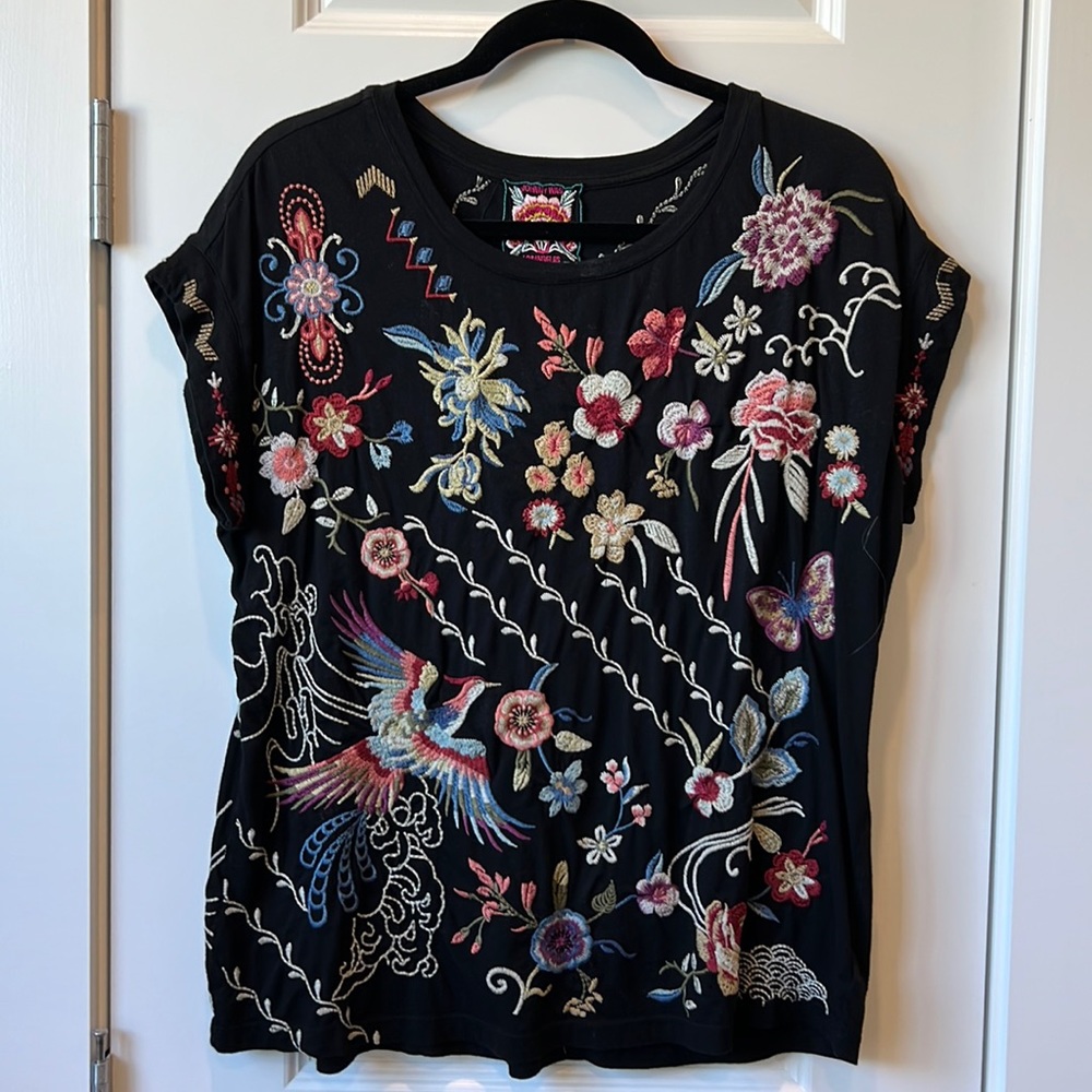 Johnny Was Black Embroidered Short Sleeved T Shirt Size M